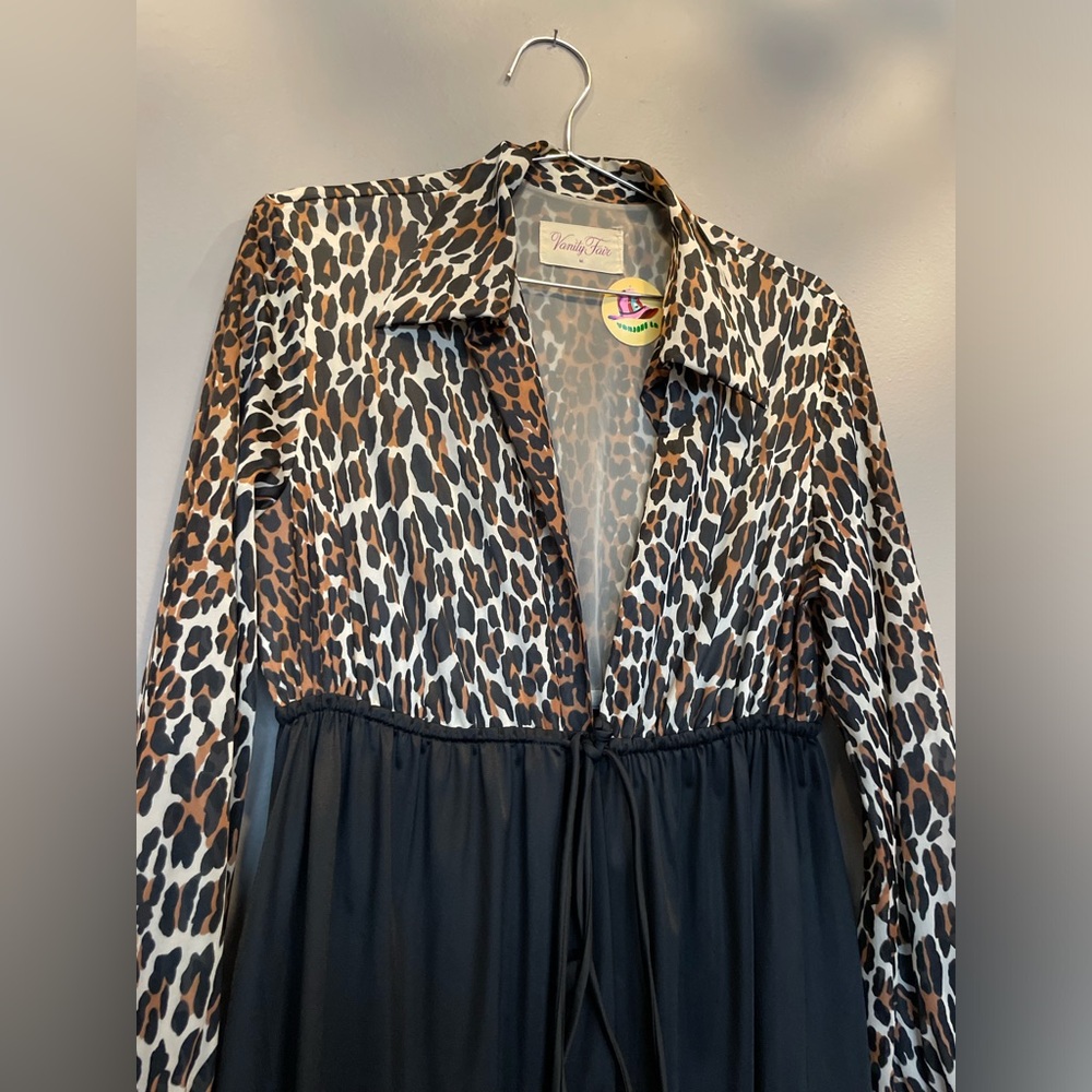Vanity Fair Leopard Print Robe - image 3